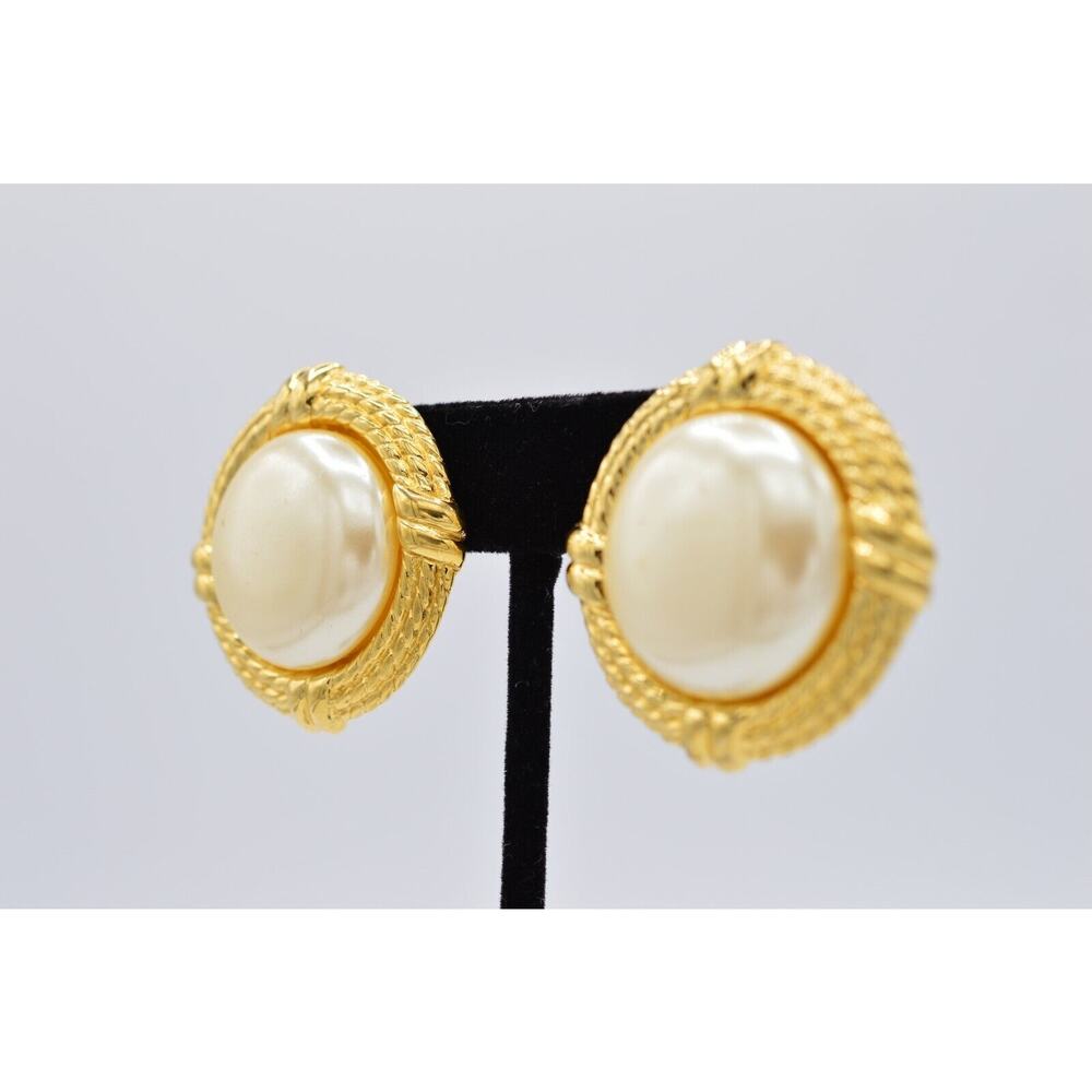 Givenchy Vintage Pearl Clip Earrings Chunky Round Gold Runway Signed 1980s Bin8 - Picture 4 of 11